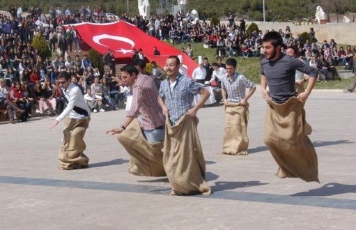 1. ÇUVAL YARIŞMASI!