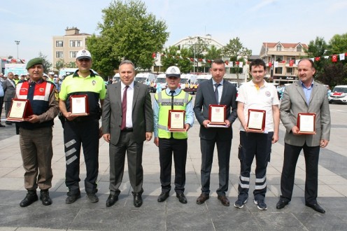 1 GÜNDE 2 KUTLAMA