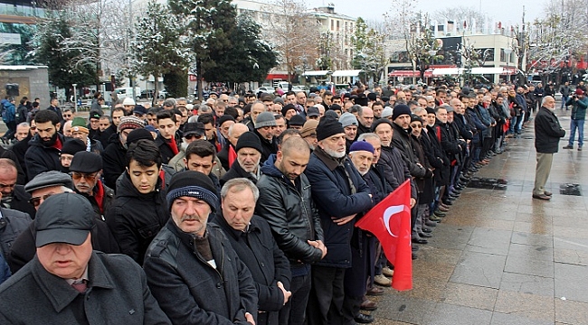 TERÖRE KARŞI TEK YÜREK YÜRÜYÜŞÜ