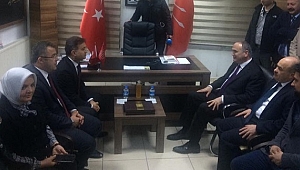 BAKAN ÖZLÜ'DEN CHP'YE ZİYARET