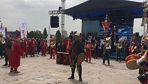 TANITIMDA MEHTER MODELİ!