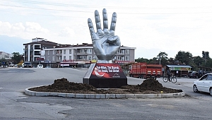 DÜZCE'YE RABİA HEYKELİ