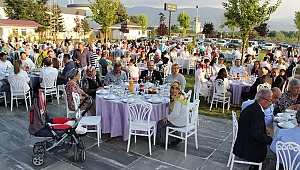 VALİ DAĞLI'DAN ANLAMLI YEMEK