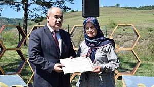 ARICI KADINLAR SERTİFİKALARINI ALDI