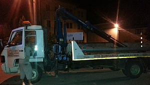 DİREK DİKERKEN ELEKTRİK ÇARPTI