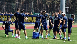 FENERBAHÇE'DE HAZIRLIKLAR DEVAM EDİYOR