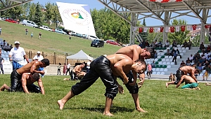 YİĞİTLER ER MEYDANINDA