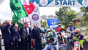 BAJA RALLİSİ İÇİN İSTANBUL'DA START VERİLDİ