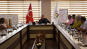 KADİR BADUR BAŞKANLIK ETTİ