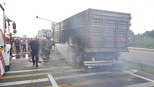 TIRIN LASTİKLERİ ALEV ALDI, TRAFİK DURDU