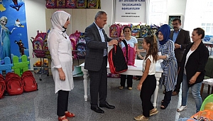 HAYIR ÇARŞISINDAN KIRTASİYE DESTEĞİ