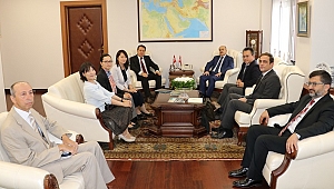 JAPON HEYETTEN VALİ DAĞLI'YA ZİYARET