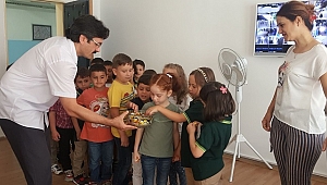 MİNİKLER OKULLARI RENKLENDİRDİ