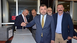 BELEDİYE BAŞKANLIĞI İÇİN OYLAR KULLANILDI