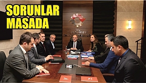ÜNİVERSİTEDEN BAKAN ÖZLÜ'YE ZİYARET