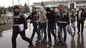 DÜZCE'DE ÇALDILAR İSTANBUL'DA YAKALANDILAR