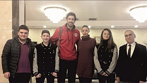 DÜZCE UĞUR TEMEL LİSESİ'NDEN RED DRAGONS’A TAM DESTEK