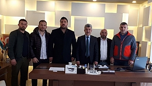 BAŞKAN YİĞİT BAŞPEHLİVANLARI AĞIRLADI