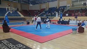 TAEKWONDO HEYECANLI MAÇLARA SAHNE OLDU