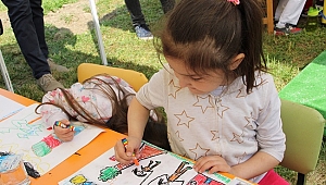 MİNİKLER HAYALLERİNİ RESME DÖKTÜ
