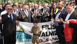 BİNLERCE DÜZCELİ FİLİSTİN İÇİN SOKAĞA DÖKÜLDÜ