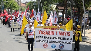DÜZCE'DE 1 MAYIS KUTLANDI