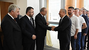 AK PARTİ BAYRAMLAŞTI