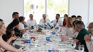 BAKAN ÖZLÜ BASINLA BULUŞTU