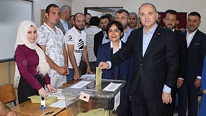 BAKAN ÖZLÜ ÇİLİMLİ'DE OYUNU KULLANDI