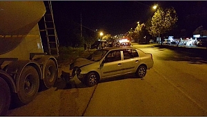 DURAN TIRA ÇARPTI