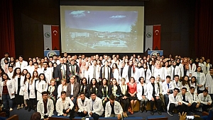 BEYAZ ÖNLÜKLERLE HEKİMLİĞE İLK ADIM