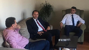 YILMAZ'DAN PUSULA'YA ZİYARET