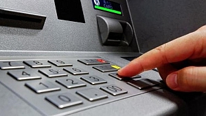 ATM FARESİ ÇALDIĞI PARAYI YİYEMEDEN YAKALANDI