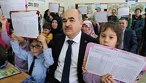 VALİ DAĞLI, SEVİNÇLERİNE ORTAK OLDU