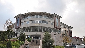 AKÇAKOCA BELEDİYESİ'NDE TORPİL KAVGASI