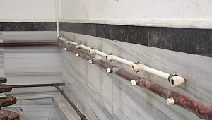HIRSIZLAR CAMİLERE DADANDI