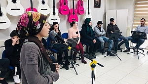 MUTLU ÇARŞAMBA YÜZLERİ GÜLDÜRÜYOR