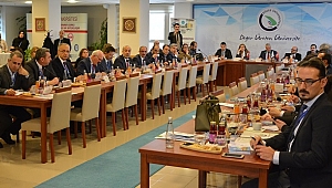 REKTÖRLER DÜZCE ÜNİVERSİTESİ'NDE BULUŞTU