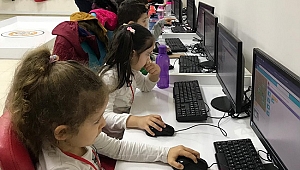 ÇOCUK KULÜBÜ KAPILARINI MİNİK ÖĞRENCİLERE AÇTI
