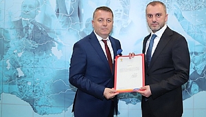 AKÇAKOCA İLÇE BAŞKANI ESVET SARIOĞLU OLDU