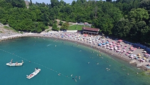 AKÇAKOCA'DA DENİZ YASAĞI KALKTI