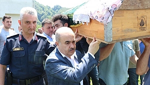 SELDE ÖLEN KADIN TOPRAĞA VERİLDİ