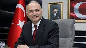 “KUTLU ZAFER CUMHURİYETİMİZİN TEMELİDİR”