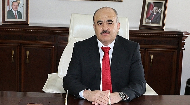 VALİ REKORU KIRDI - GÜNDEM