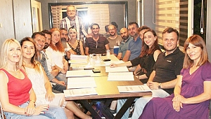 YEDİ KOCALI HÜRMÜZ YAKINDA SAHNEDE..