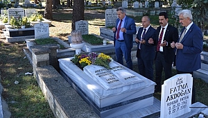 AVNİ AKYOL KABRİ BAŞINDA ANILDI