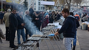 HAMSİ FESTİVALİNE YOĞUN KATILIM