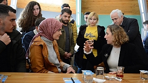 KANTİNDE BULUŞTULAR