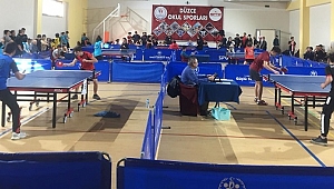 MASA TENİSİ MÜSABAKALARI NEFES KESTİ
