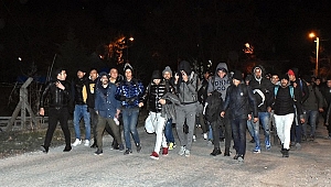 SINIRDA GÖÇMEN KONTROLÜ BIRAKILDI